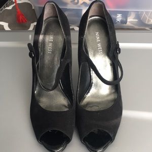 NINE WEST MARY JANES